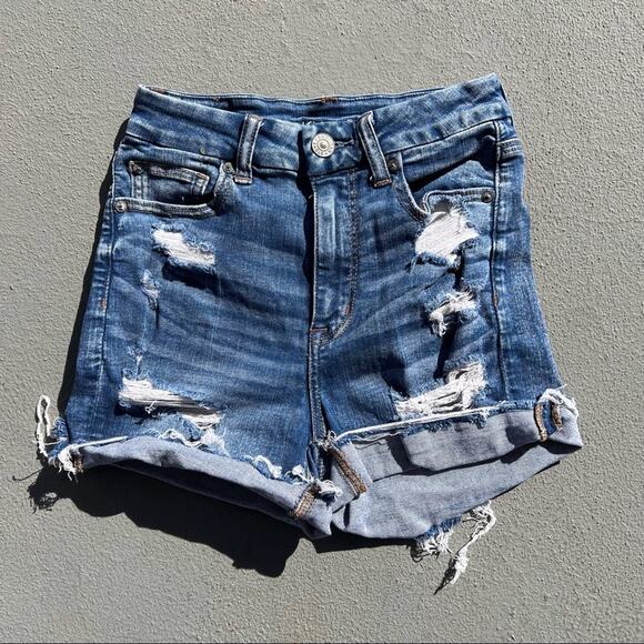 AEO next level stretch curvy high-rise Shortie jean shorts - Picture 1 of 6
